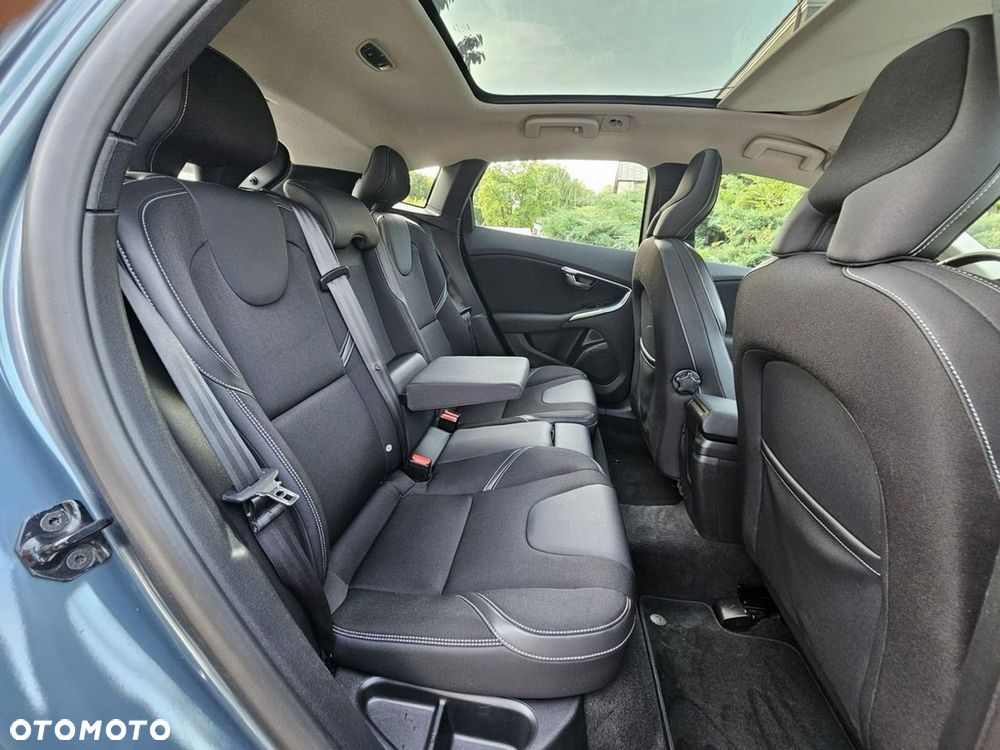 Volvo V40 D2 Momentum - 15