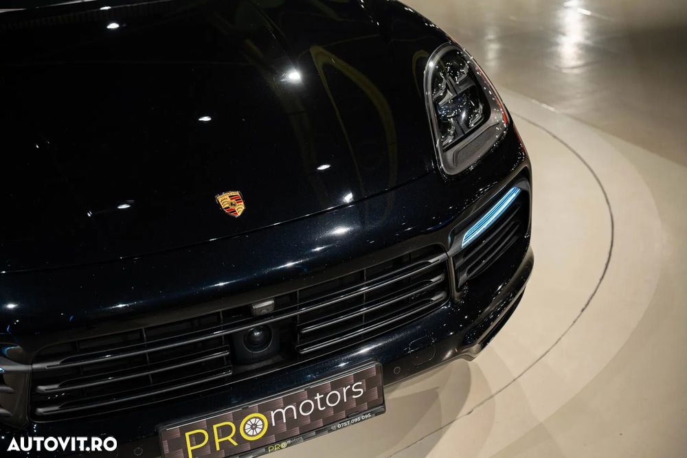 Porsche Cayenne Coupe - 11