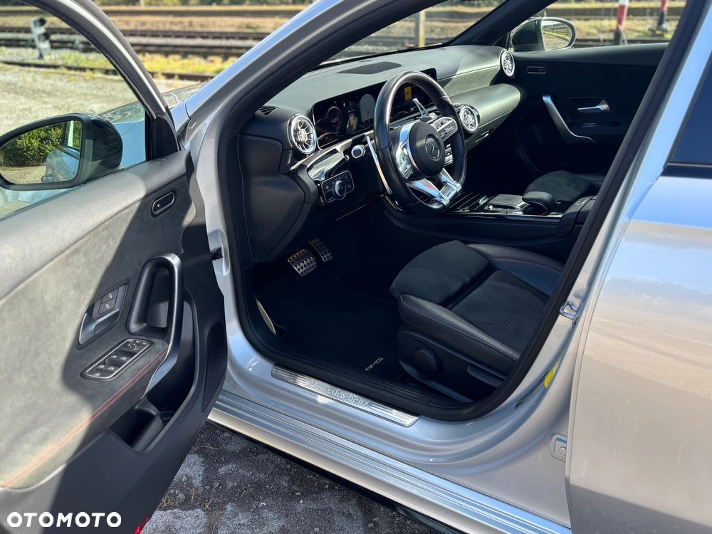 Mercedes-Benz Klasa A 200 d AMG Line 8G-DCT - 11