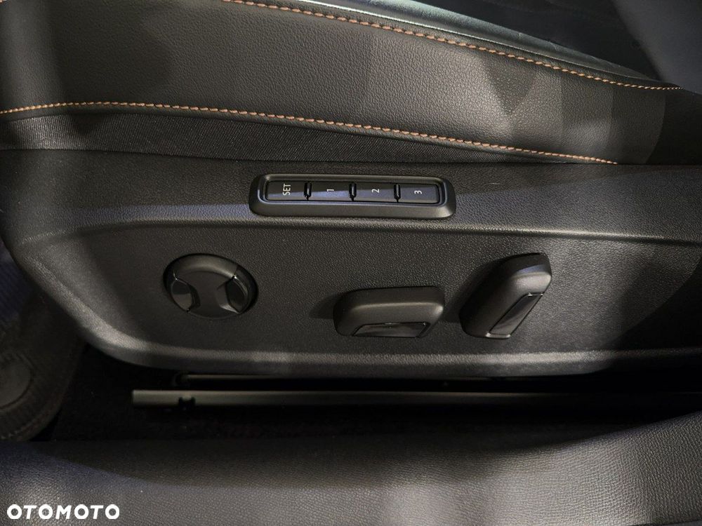 Cupra Formentor - 13