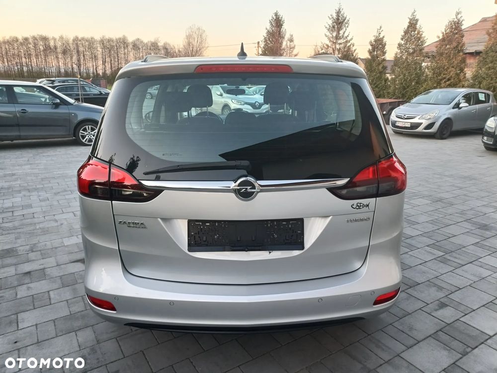 Opel Zafira - 11