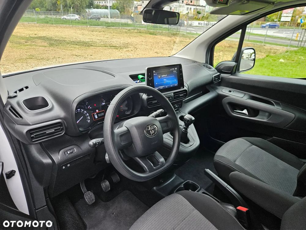 Toyota Proace City Verso 1.5 D-4D Business - 8