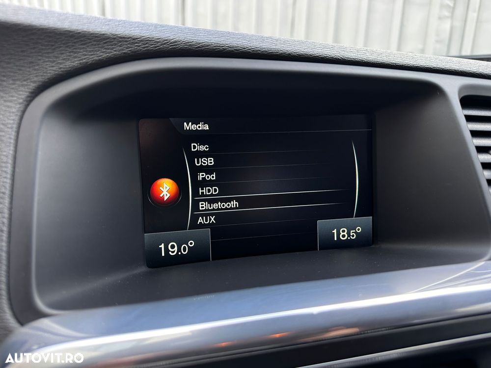 Volvo V60 D3 Momentum - 9