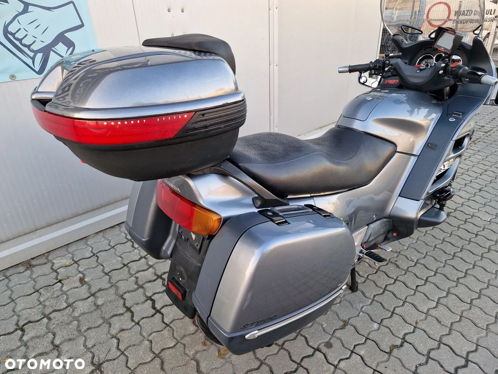 Honda ST - 11