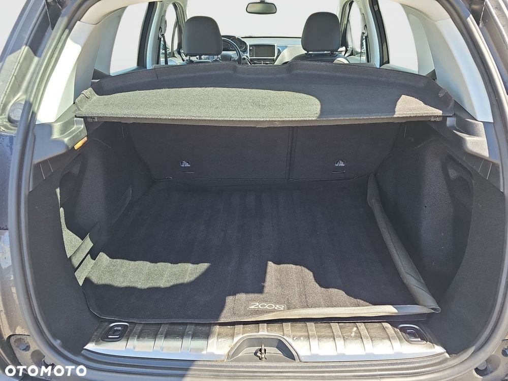 Peugeot 2008 - 21