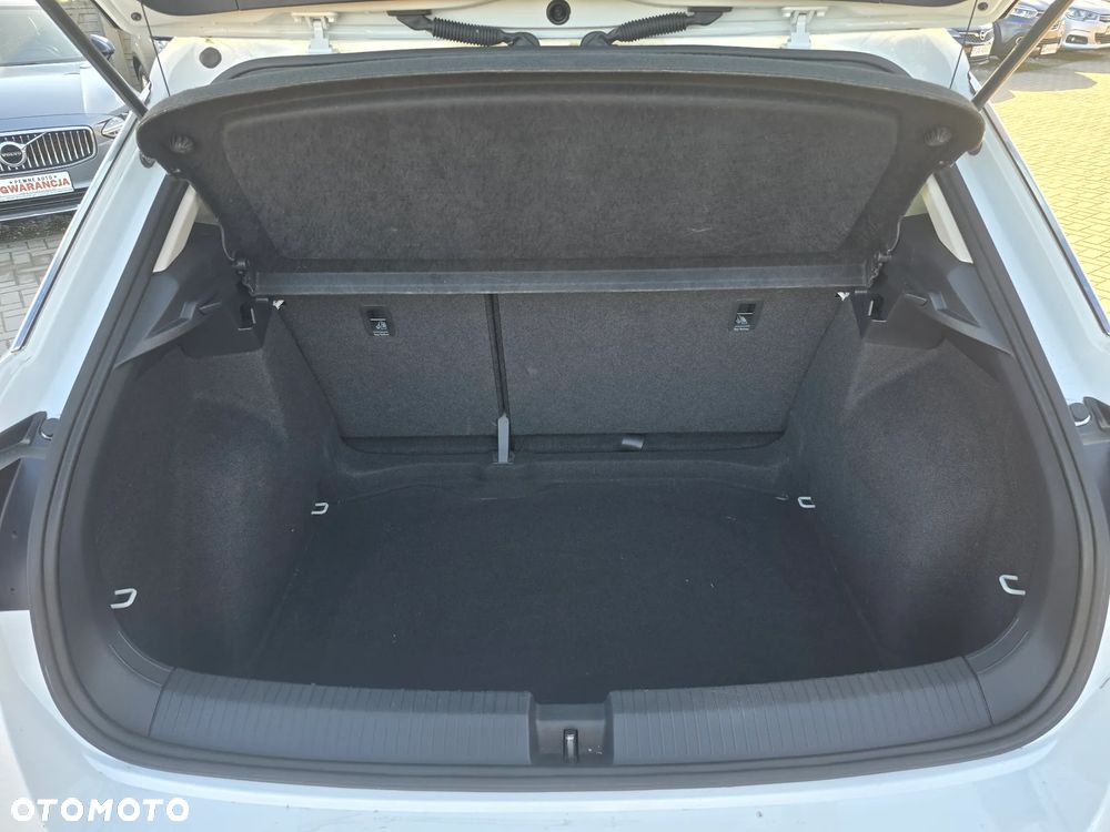 Volkswagen T-Roc - 19
