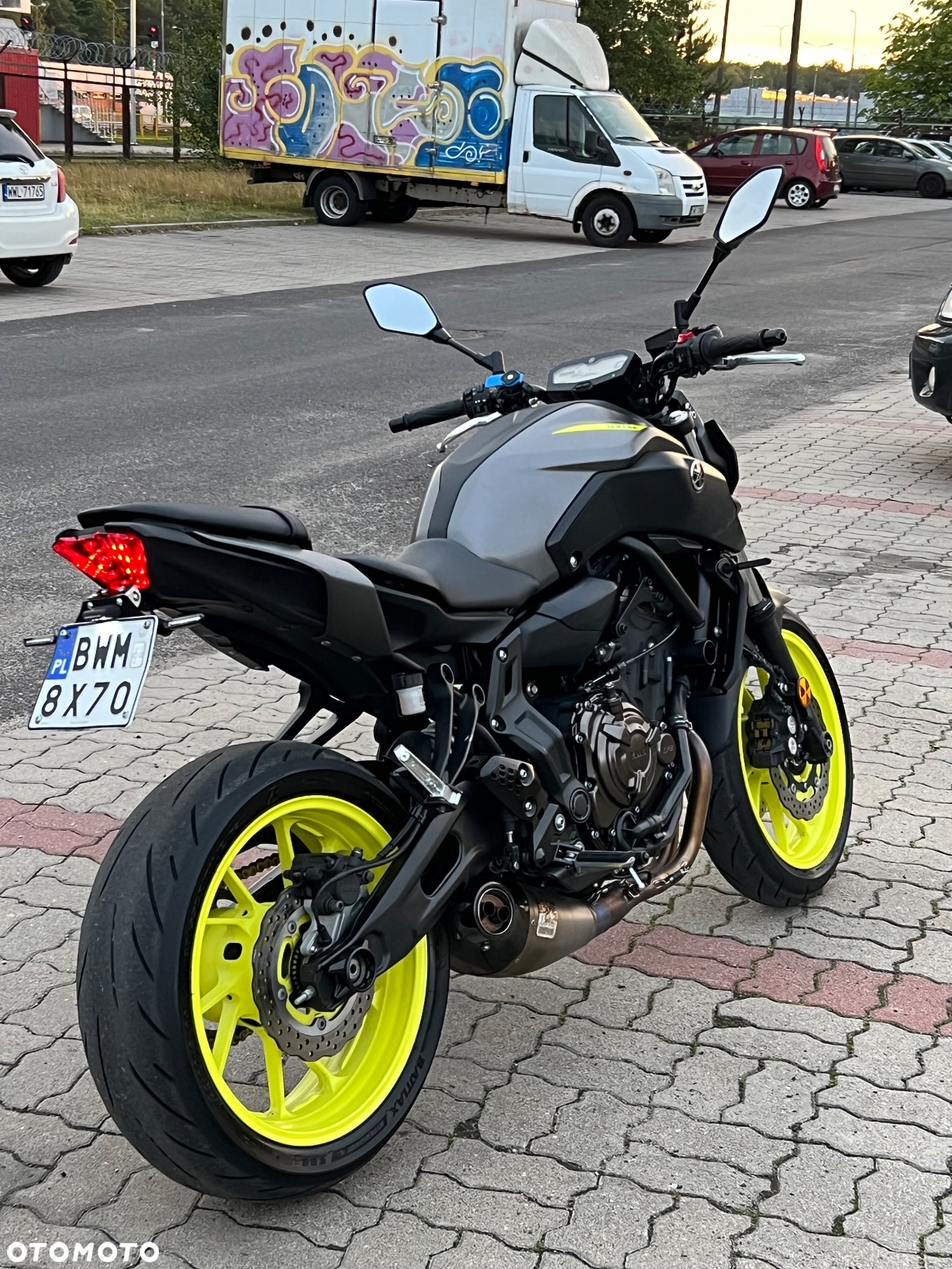 Yamaha MT - 2
