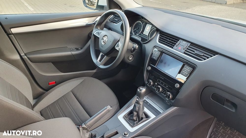 Skoda Octavia 1.6 TDI Style - 5