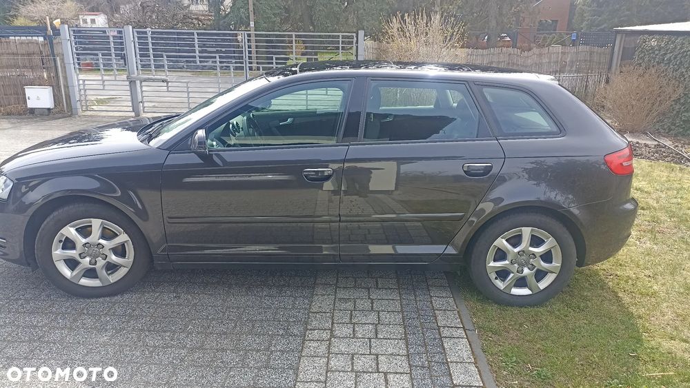 Audi A3 Sportback 1.2 TFSI Attraction - 2