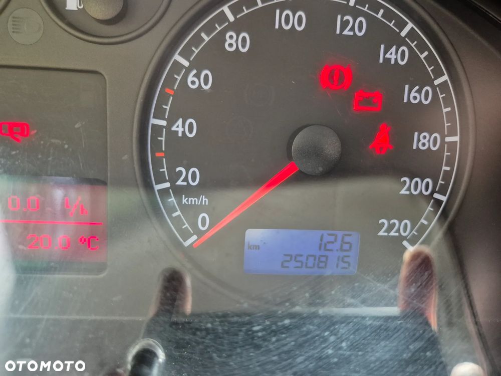 Volkswagen Multivan - 1