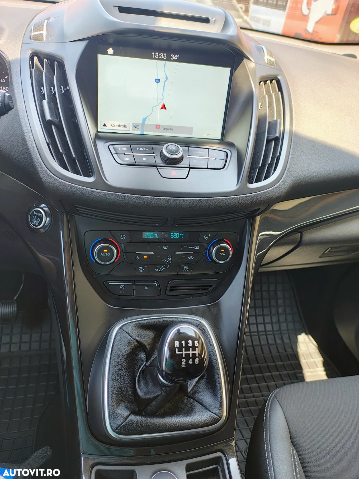 Ford Kuga 2.0 TDCi 2x4 Titanium - 6