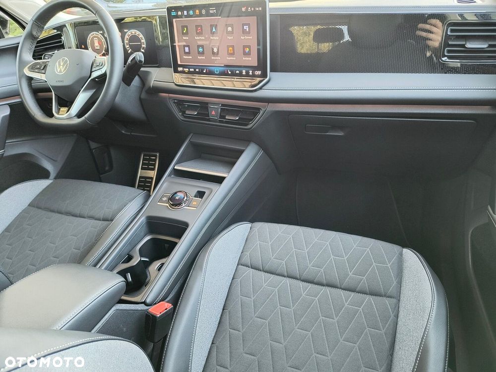 Volkswagen Tiguan - 18