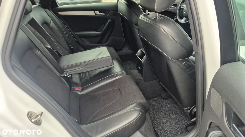 Audi A4 Avant 2.0 TFSI Attraction - 17