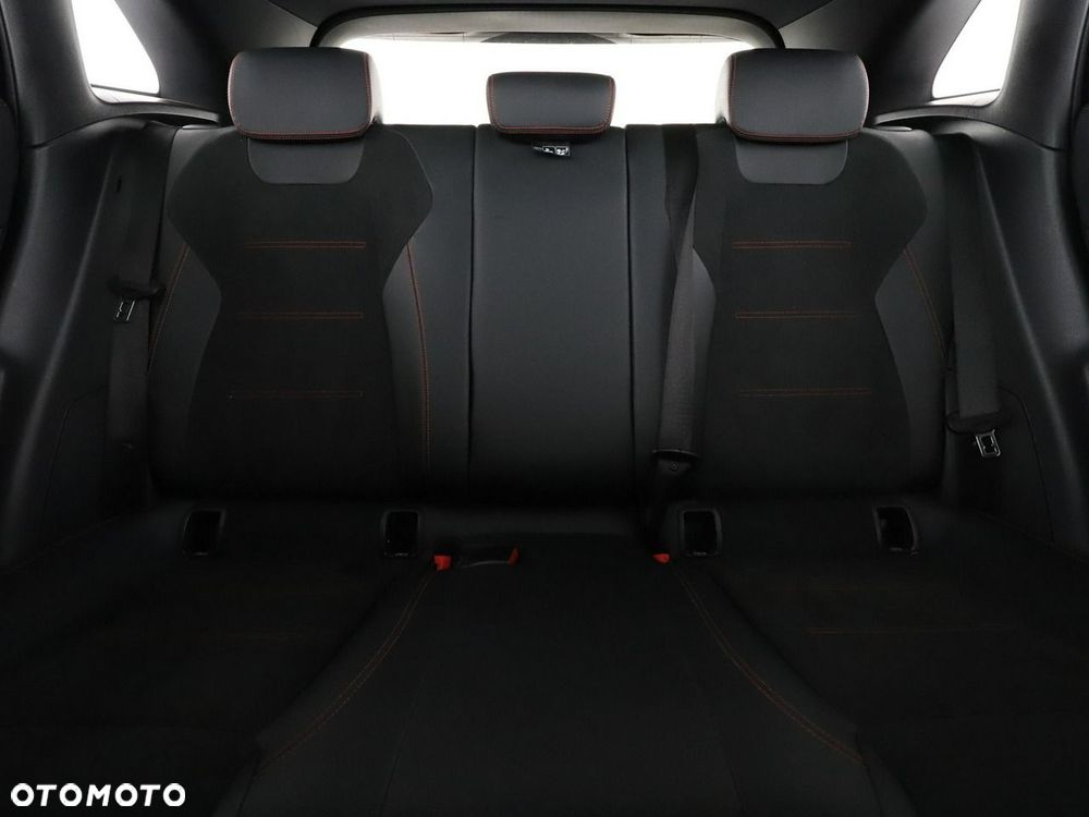 Mercedes-Benz GLA 220 d 4Matic 8G-DCT AMG Line - 19