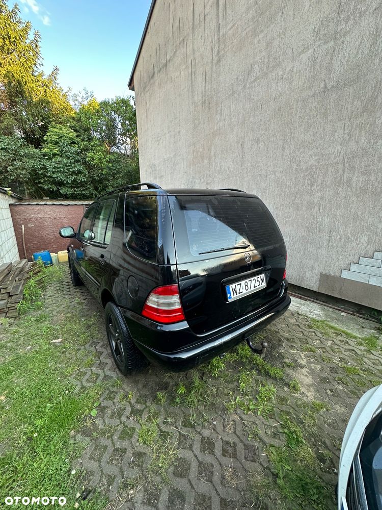 Mercedes-Benz ML - 12