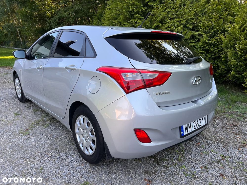 Hyundai i30 1.6 Classic + - 7