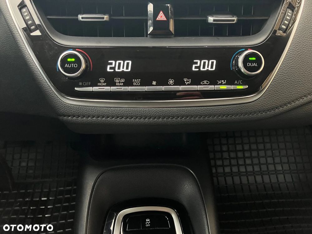 Toyota Corolla 1.6 Comfort - 25