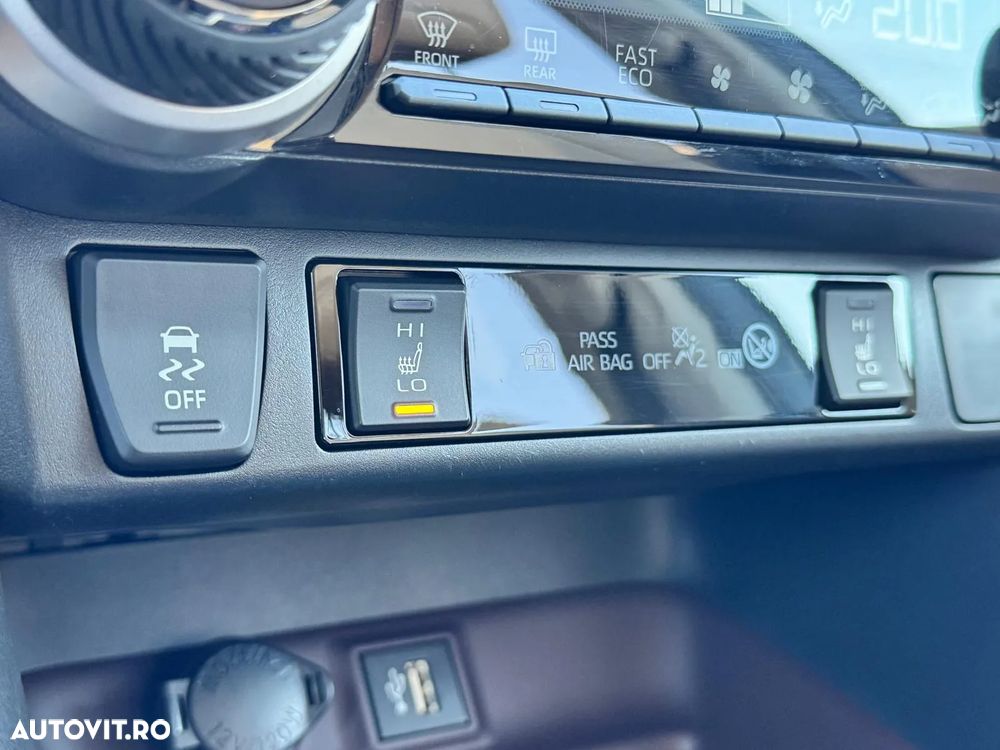 Toyota RAV4 - 40
