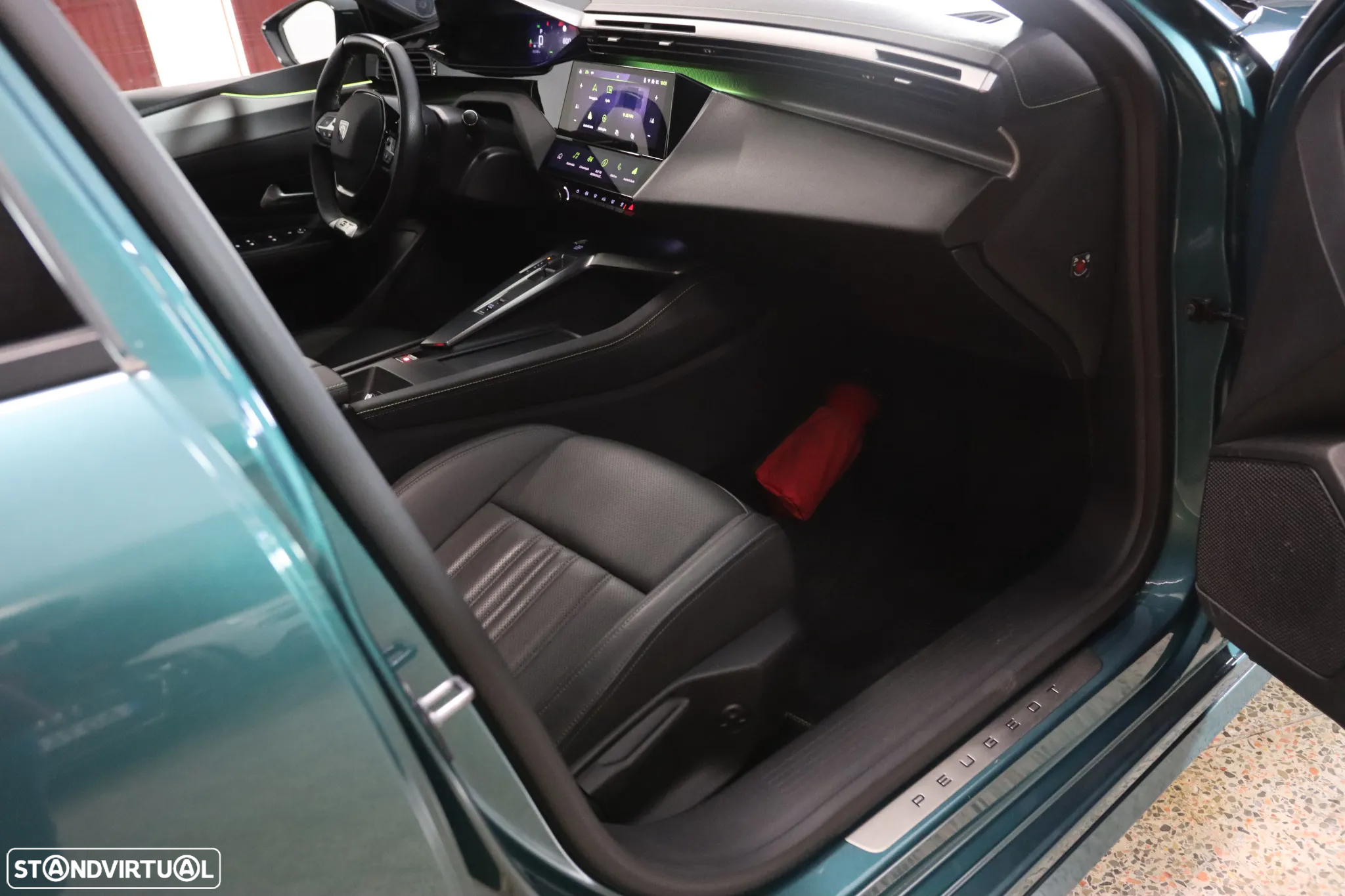 Peugeot 308 SW BlueHDi 130 EAT8 GT - 35