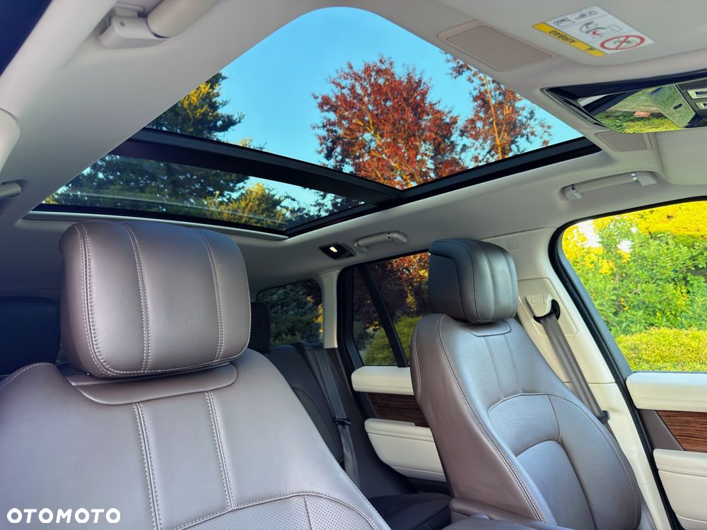 Land Rover Range Rover D300 Vogue - 17