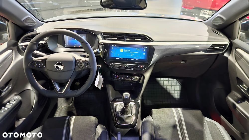 Opel Corsa 1.2 T GS S&S - 9
