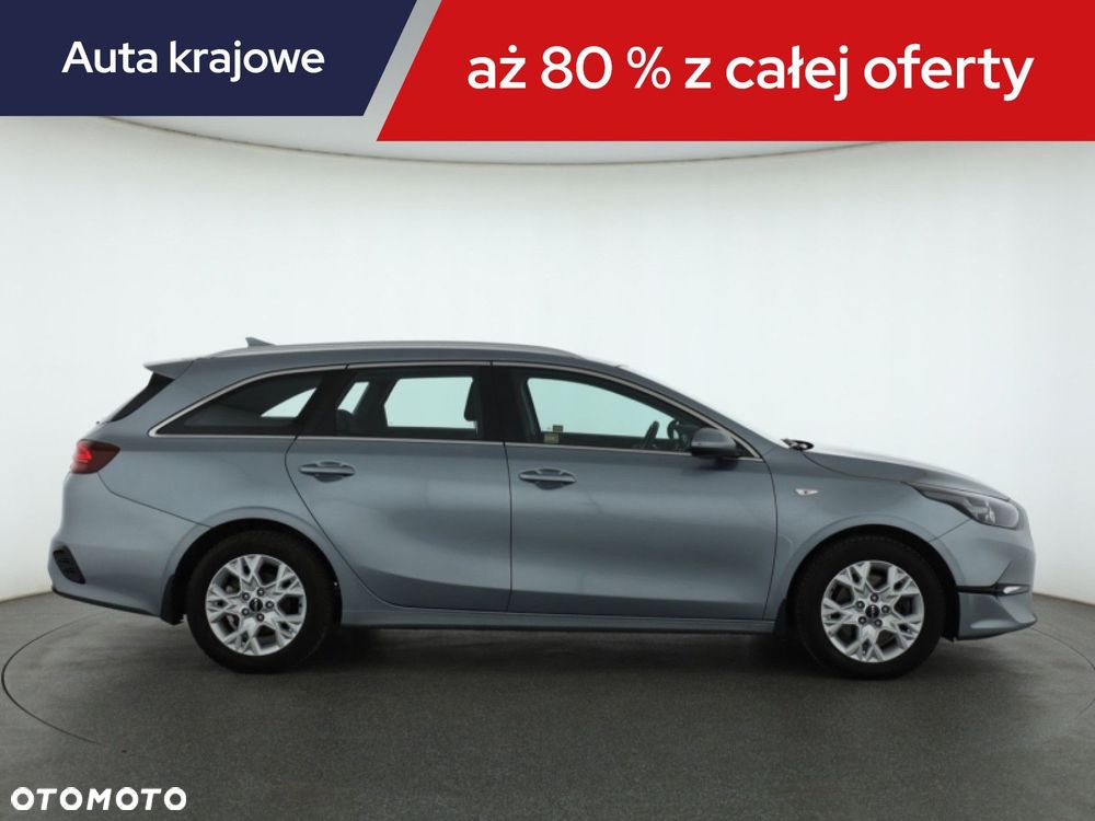 Kia Ceed - 8