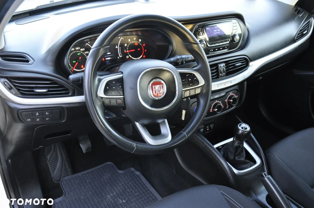 Fiat Tipo 1.4 16V More - 14