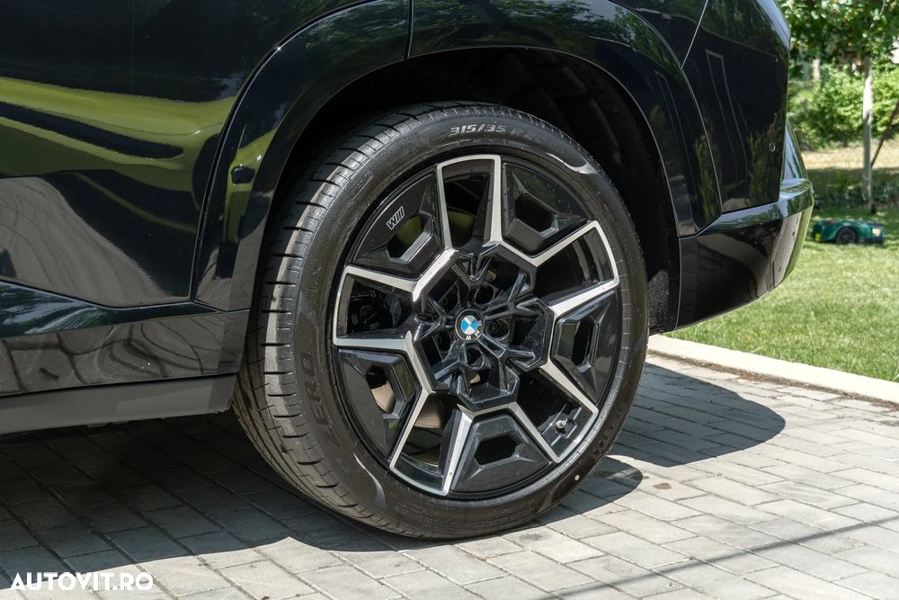 BMW XM 50e - 30