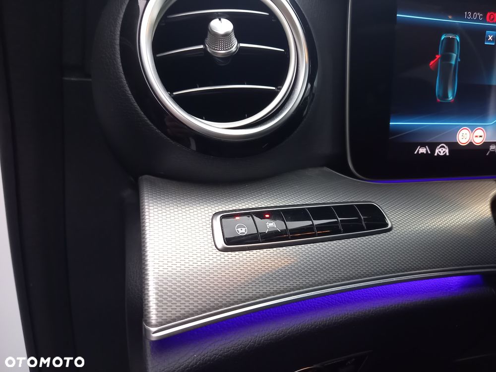 Mercedes-Benz Klasa E 300 d 9G-TRONIC AMG Line - 27