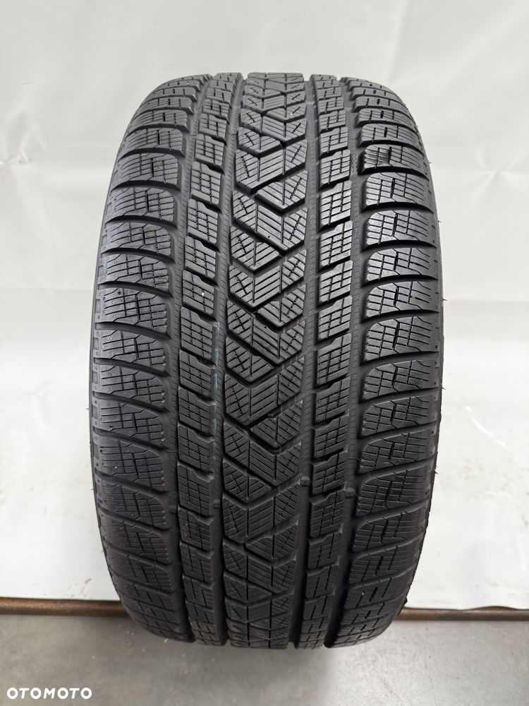 295/40/20 Pirelli Scorpion Winter NO 106V - 1
