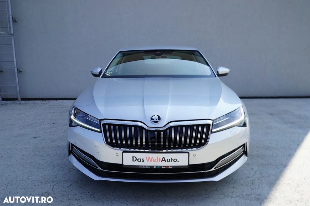 Skoda Superb 2.0 TDI DSG 4X4 Laurin & Klement - 9