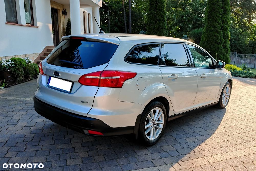 Ford Focus 1.0 EcoBoost Titanium - 5