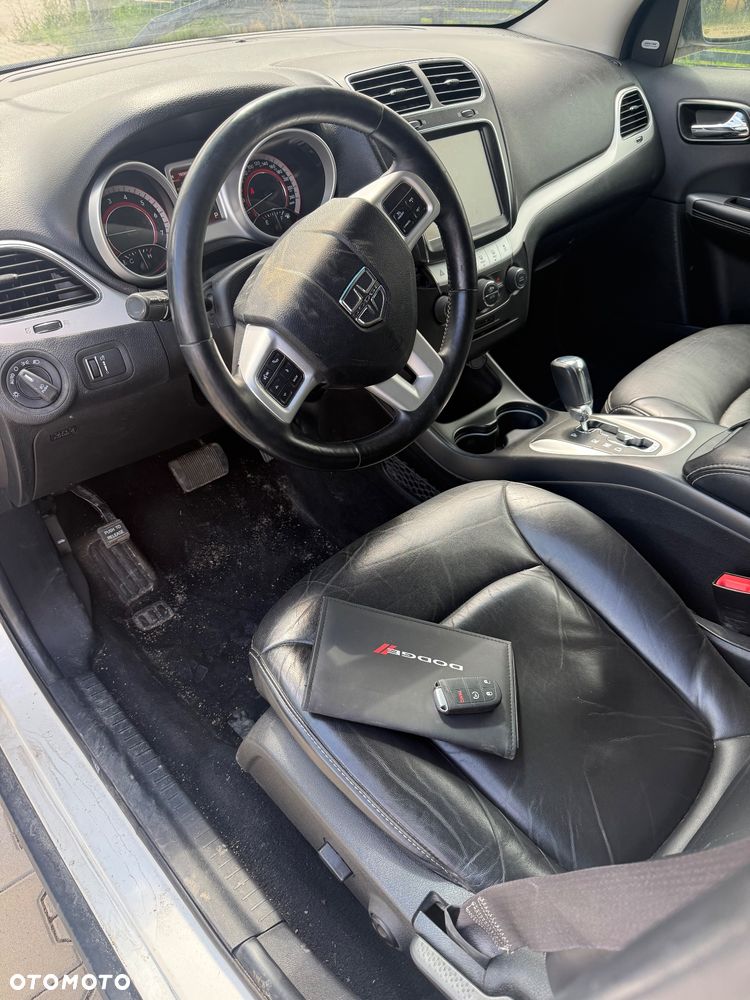Dodge Journey 2.7 V6 R/T - 6