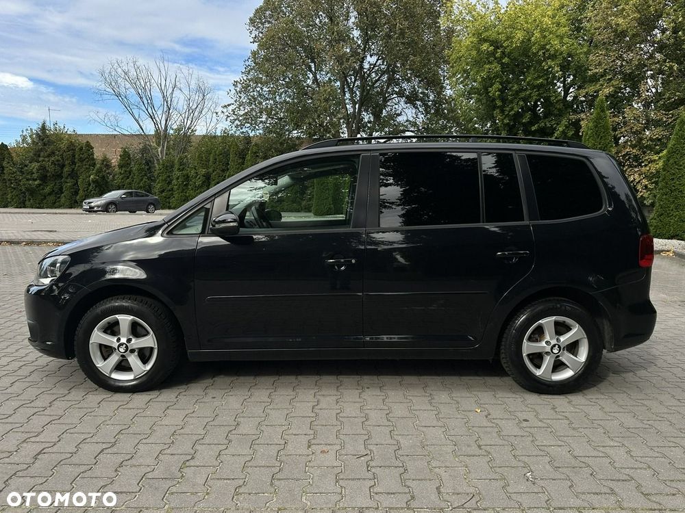 Volkswagen Touran - 3