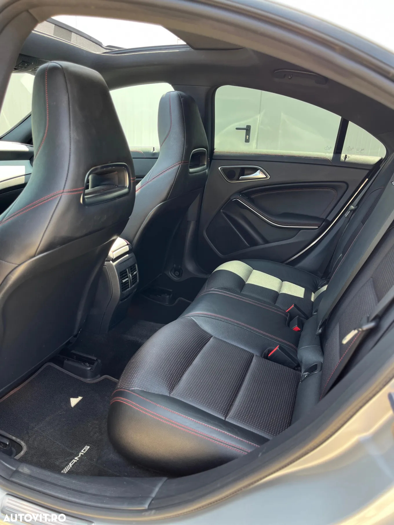 Mercedes-Benz CLA 200 7G-DCT AMG Line - 19