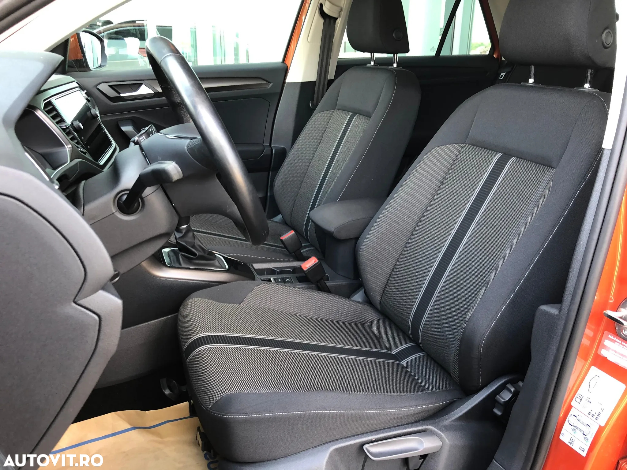 Volkswagen T-ROC 1.0 TSI Design - 10