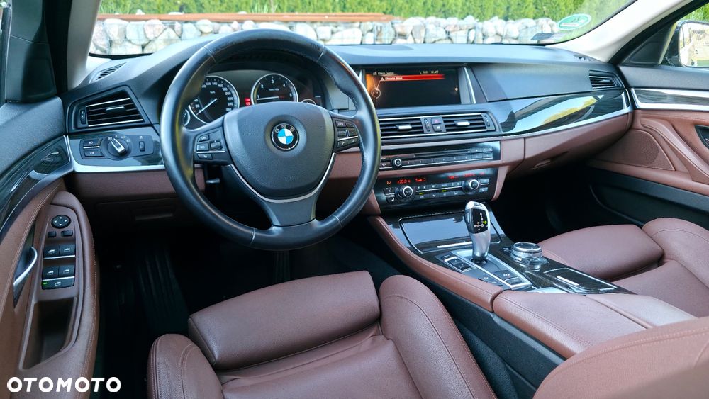 BMW Seria 5 520d xDrive Luxury Line - 26