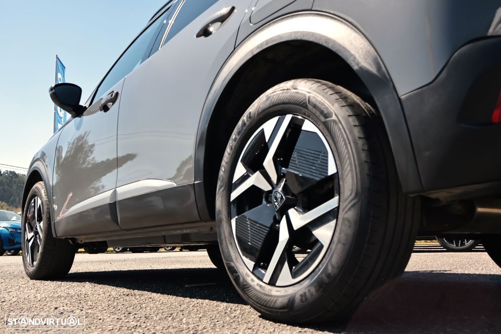 Peugeot 2008 1.2 Hybrid Allure e-DCS6 - 4