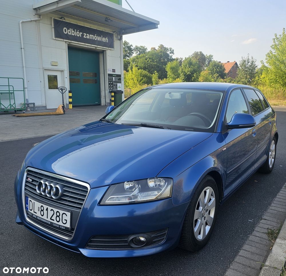 Audi A3 Sportback - 1
