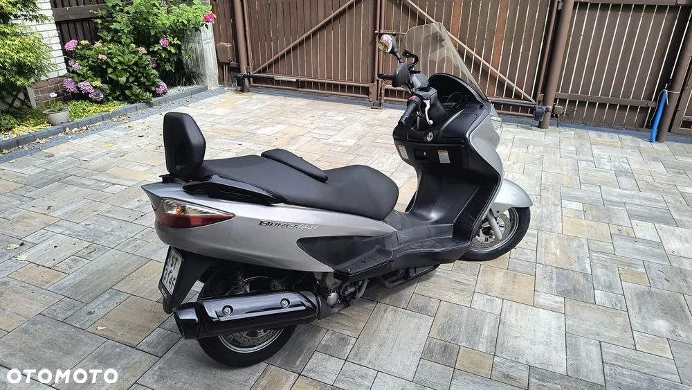 Suzuki Burgman - 1