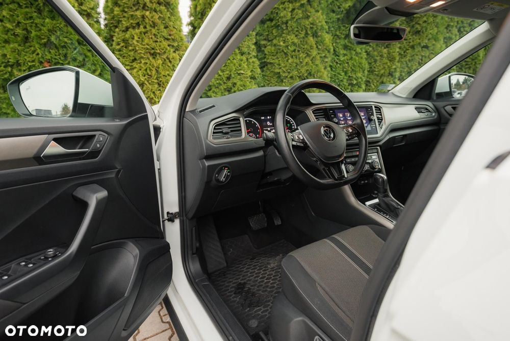 Volkswagen T-Roc - 9