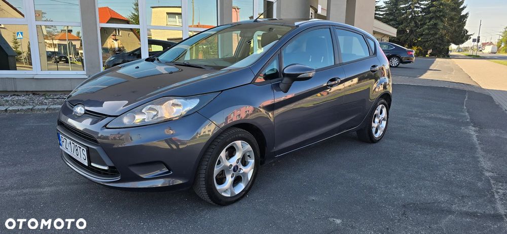 Ford Fiesta 1.25 Celebration - 17