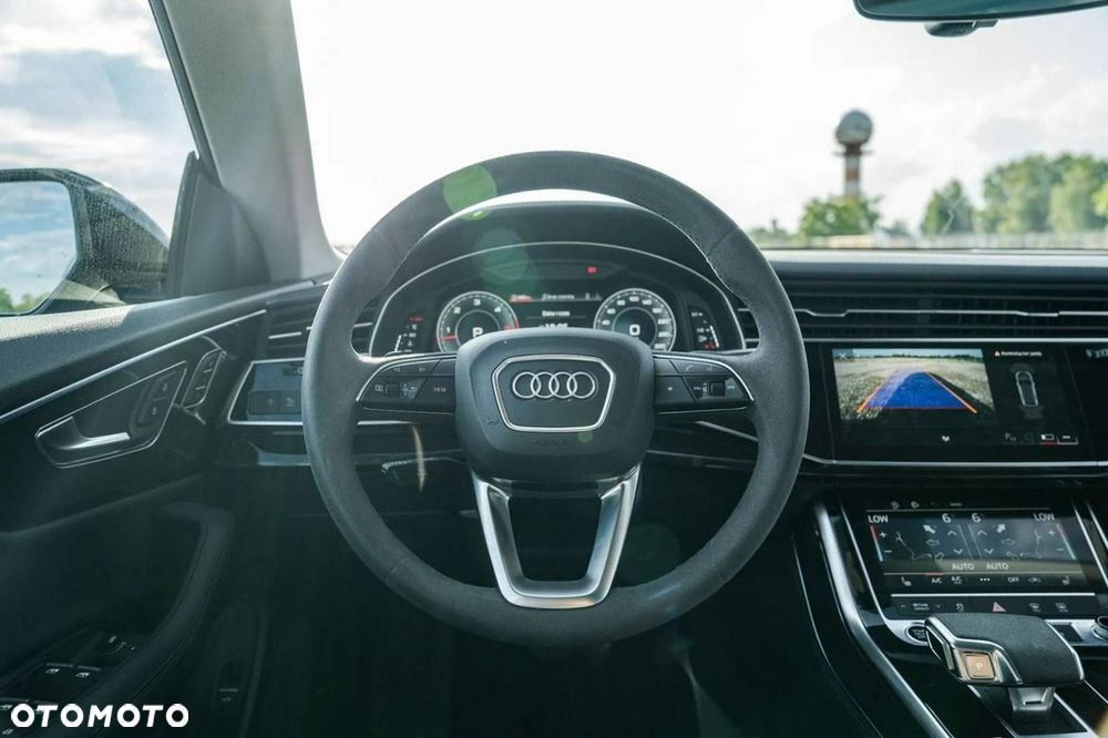 Audi Q8 - 16