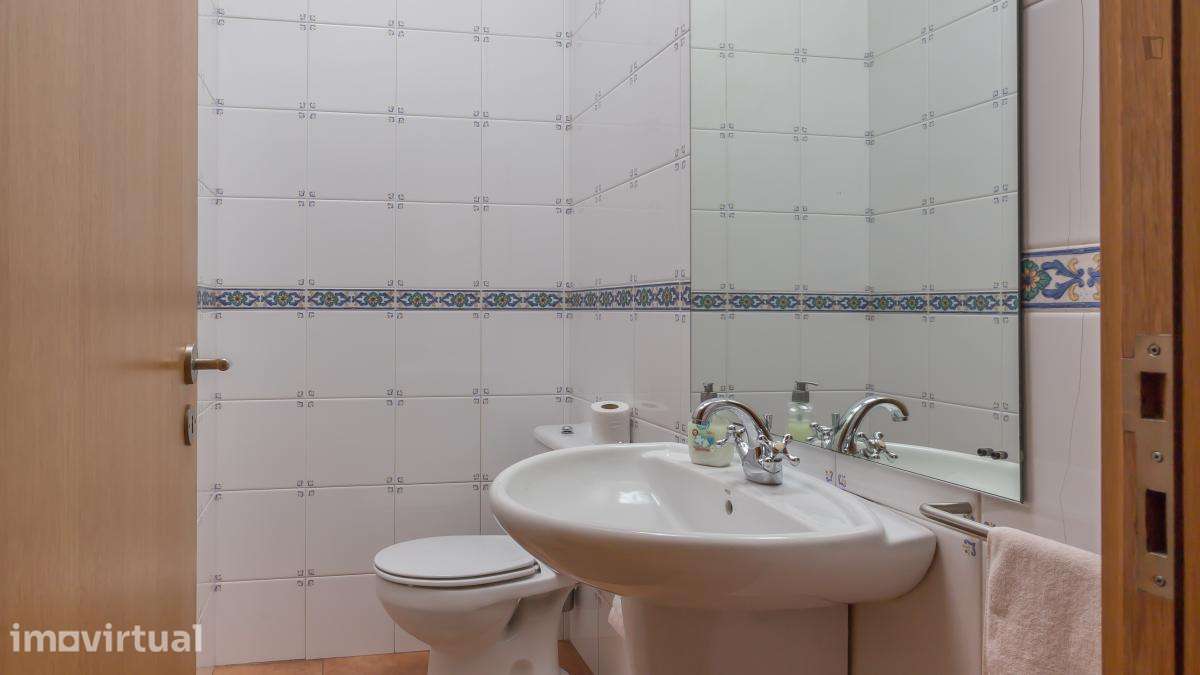 Quarto - localizado em Vila nova de gaia - Grande imagem: 2/23