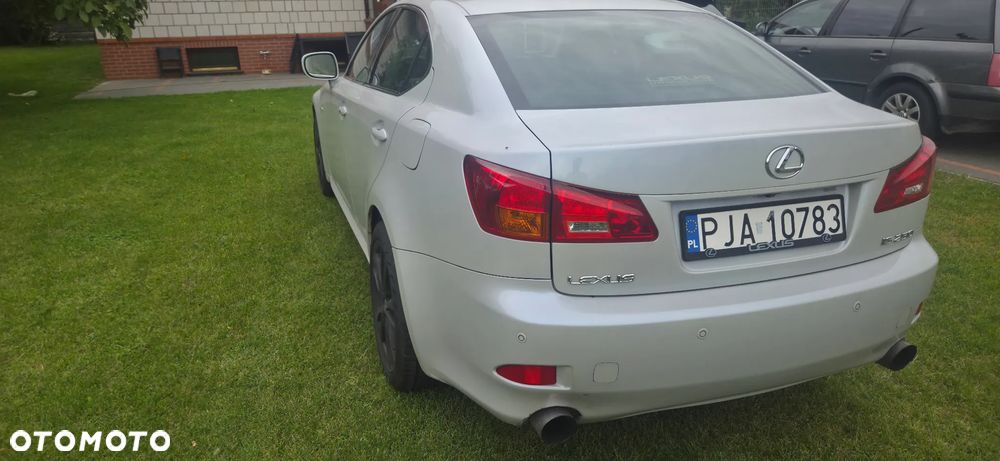 Lexus IS 250 Prestige - 4