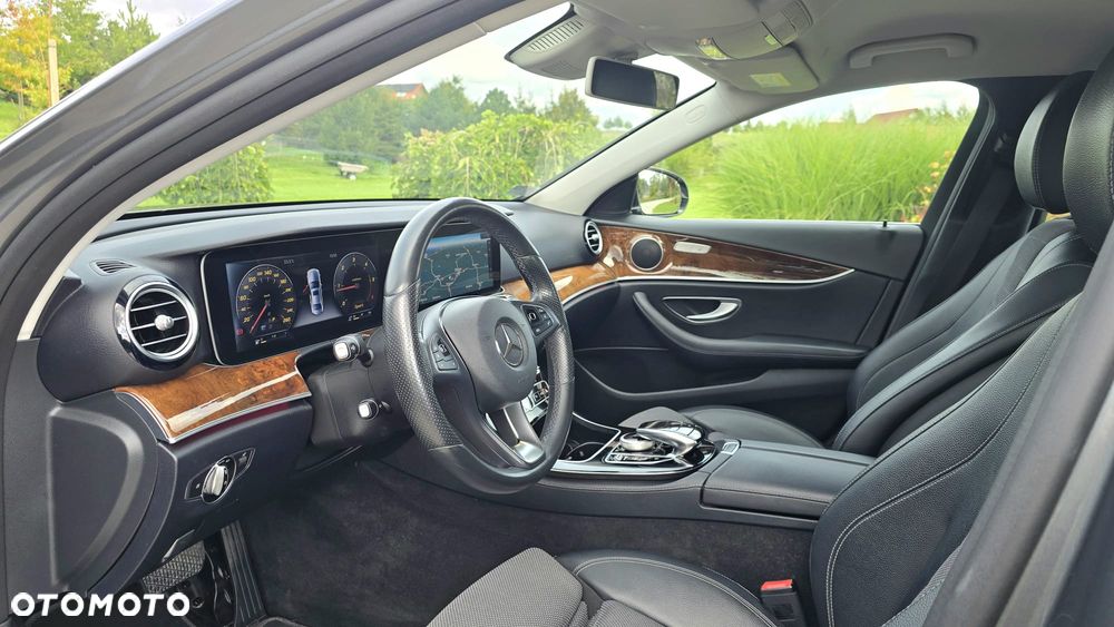 Mercedes-Benz Klasa E 220 d 9G-TRONIC - 10
