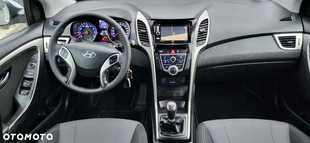 Hyundai i30 1.4 Comfort - 14