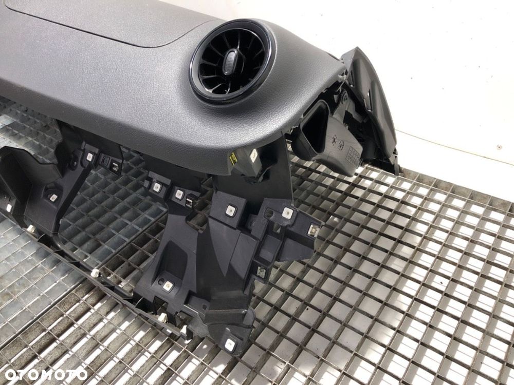 KOKPIT  MERCEDES-BENZ SPRINTER 3,5-t Tourer Bus (B907) 2018 - 2022 317 CDI (907.731, 907.733, - 8