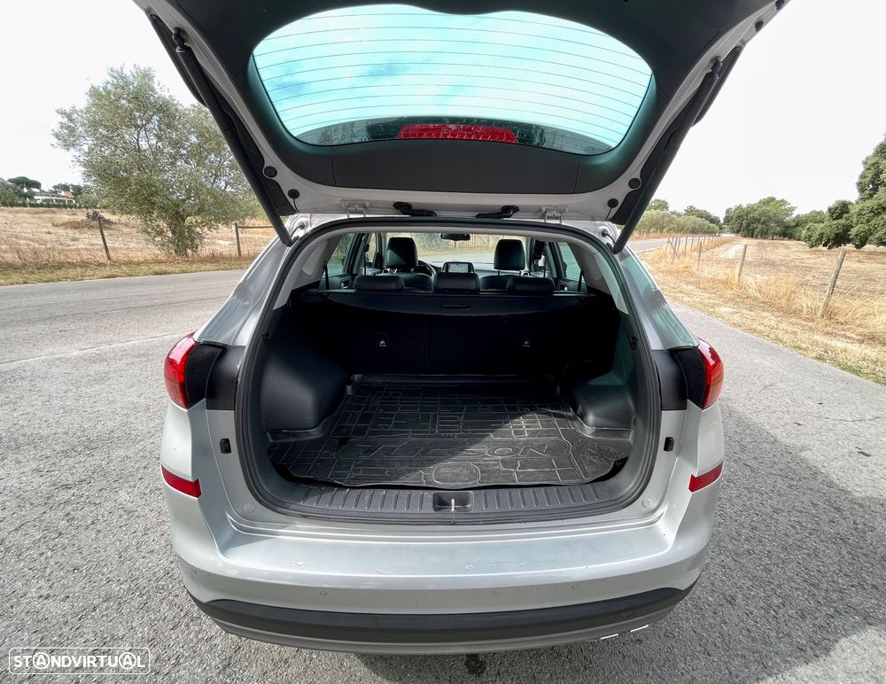 Hyundai Tucson 1.6 CRDi Premium +P.Pele+P.Style DCT - 25