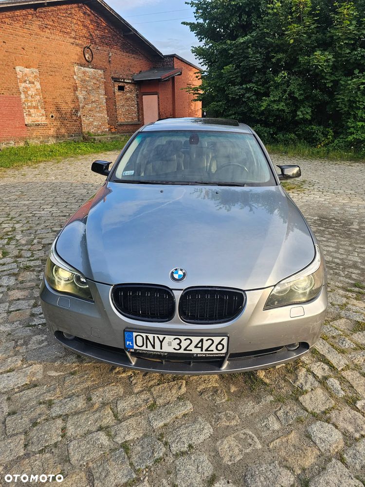 BMW Seria 5 525i - 4
